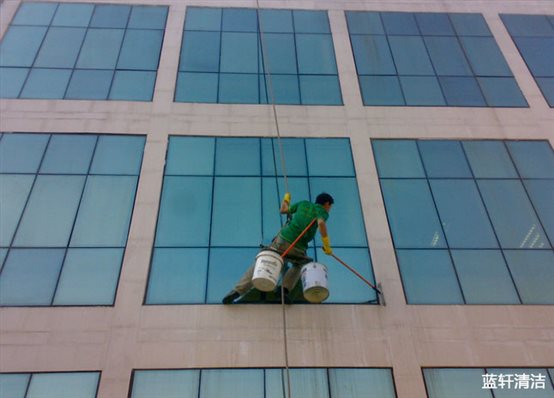 成都保潔公司 成都清潔公司